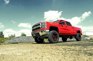 Chevrolet Silverado 1500 Suspension Lift Kit - Rough Country - M1 Struts/M1 - '14-'16